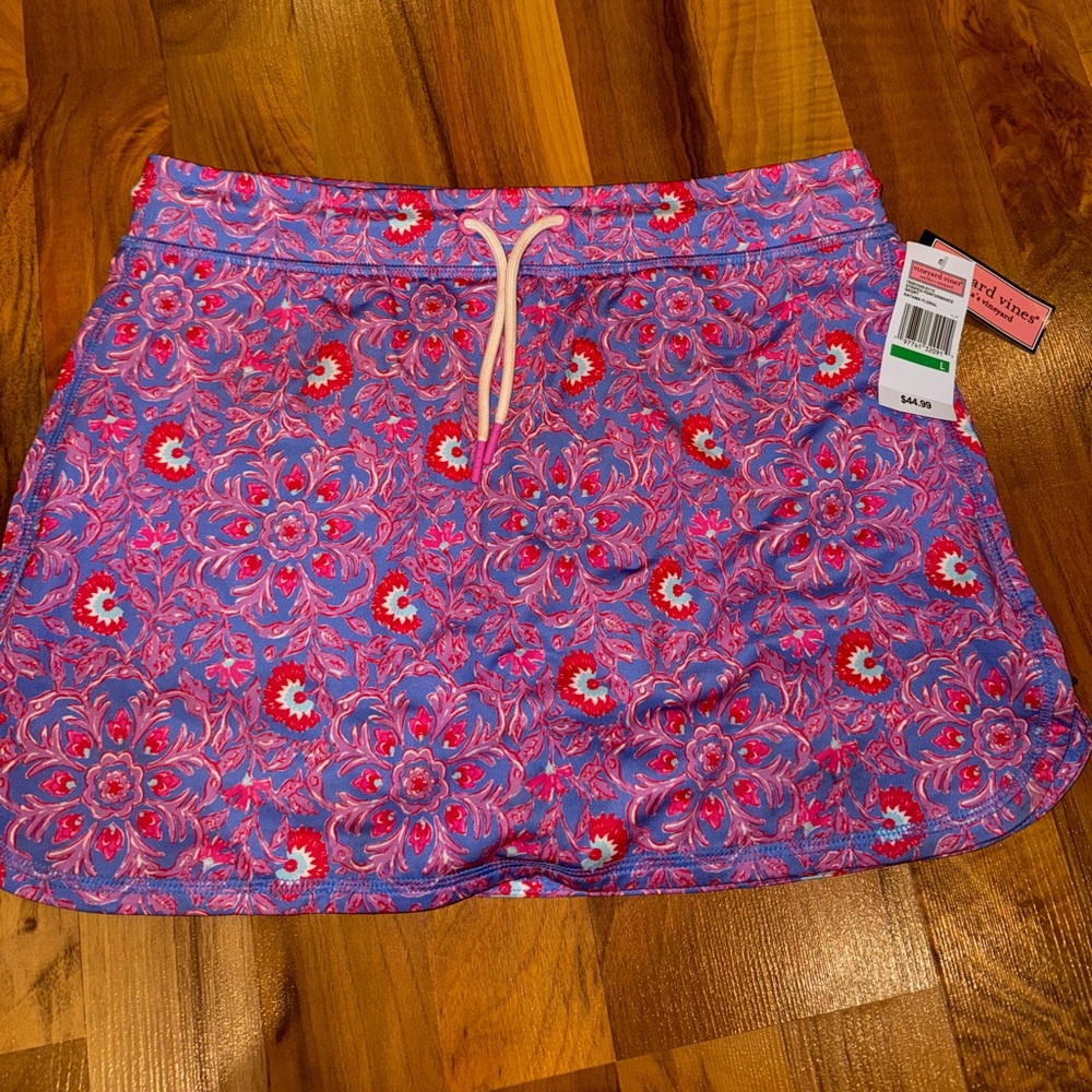 Vineyard vines girls performance floral skort NWT size‎ large